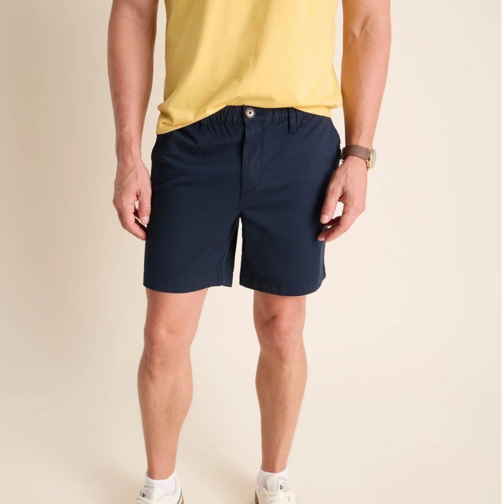 Chubbies Men’s Armada Casual Navy Blue Shorts 7” Seam Size 40